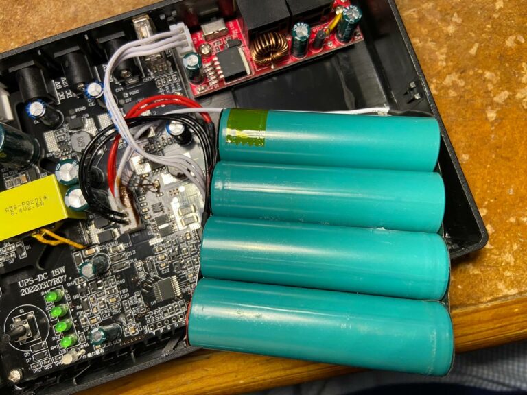 DC1018P MINI UPS | Radical Tech Tutorials